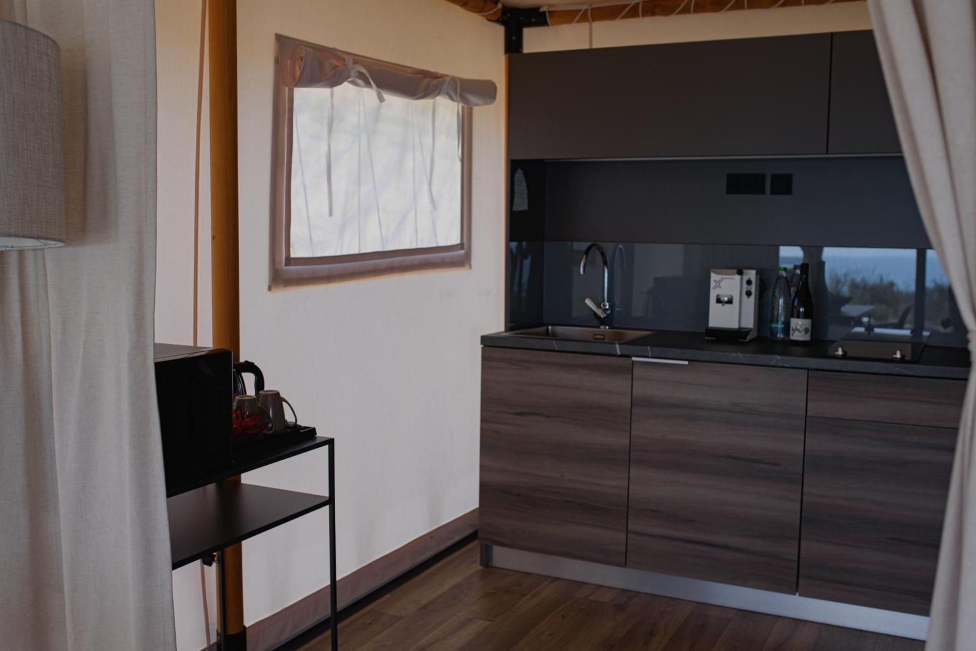 Luna Minoica Suites And Apartments Montallegro Ngoại thất bức ảnh